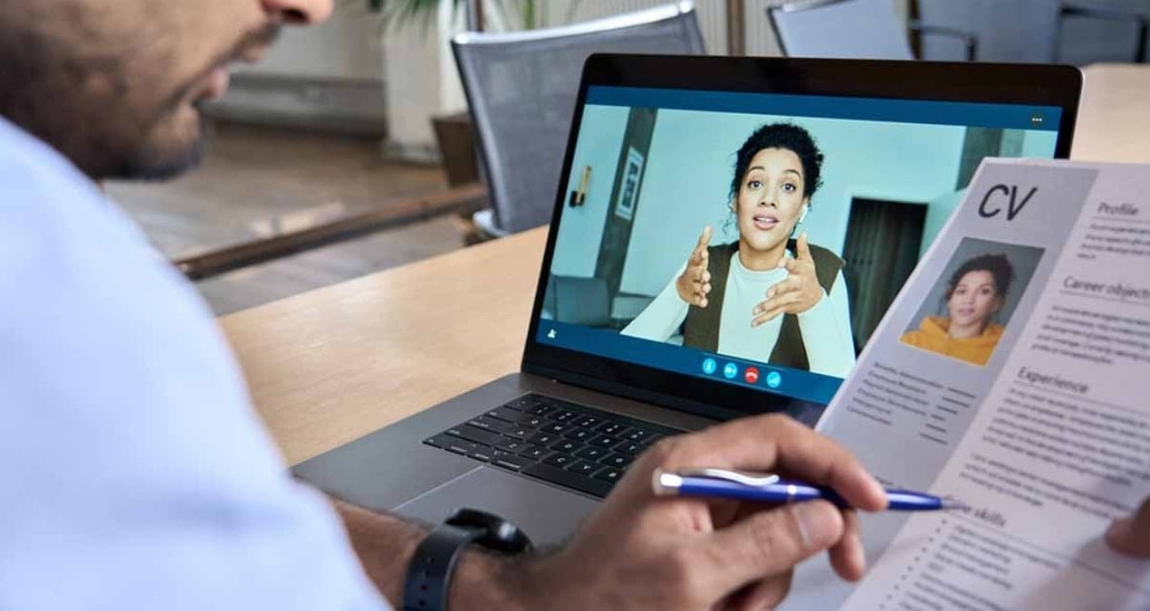 30 yillik ik uzmani acikladi mulakatta adayi aninda eleyen 4 kritik hata mepp2Lmx