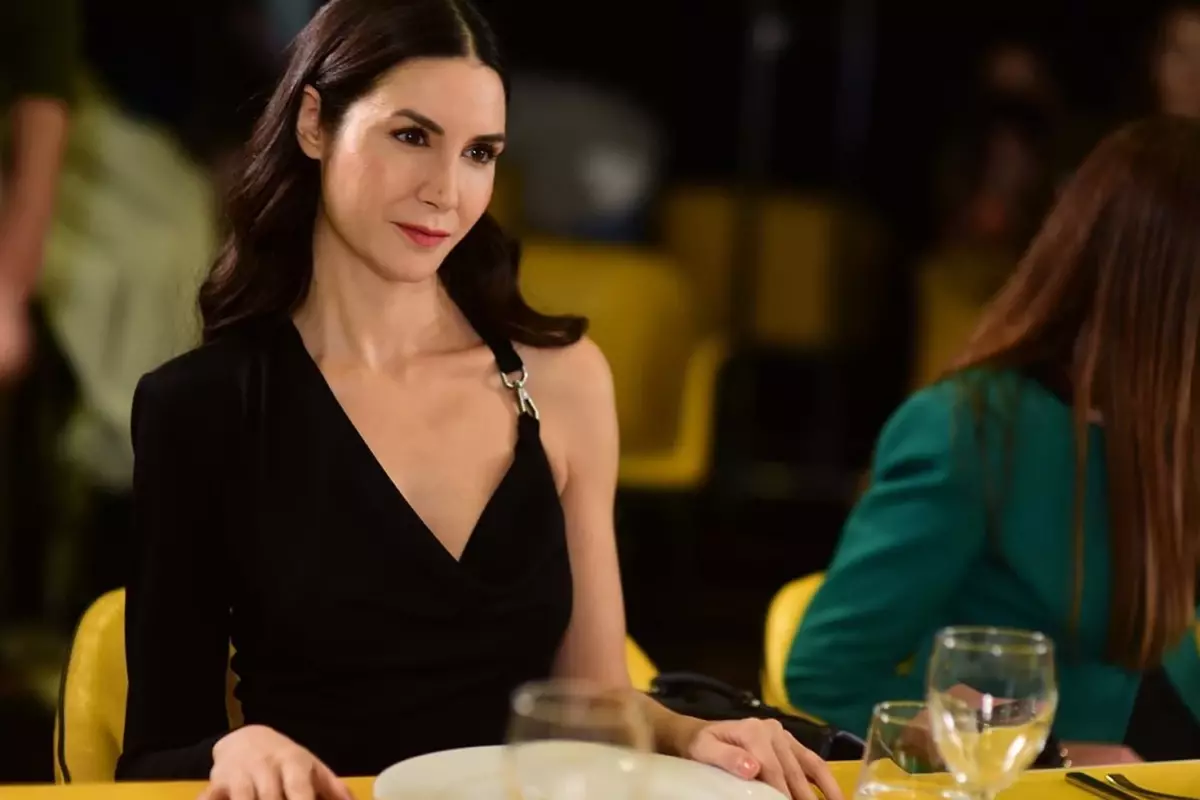 cem yilmazin eski esi ahu yagtu fenalasarak hastaneye kaldirildi Z3N7ihTm