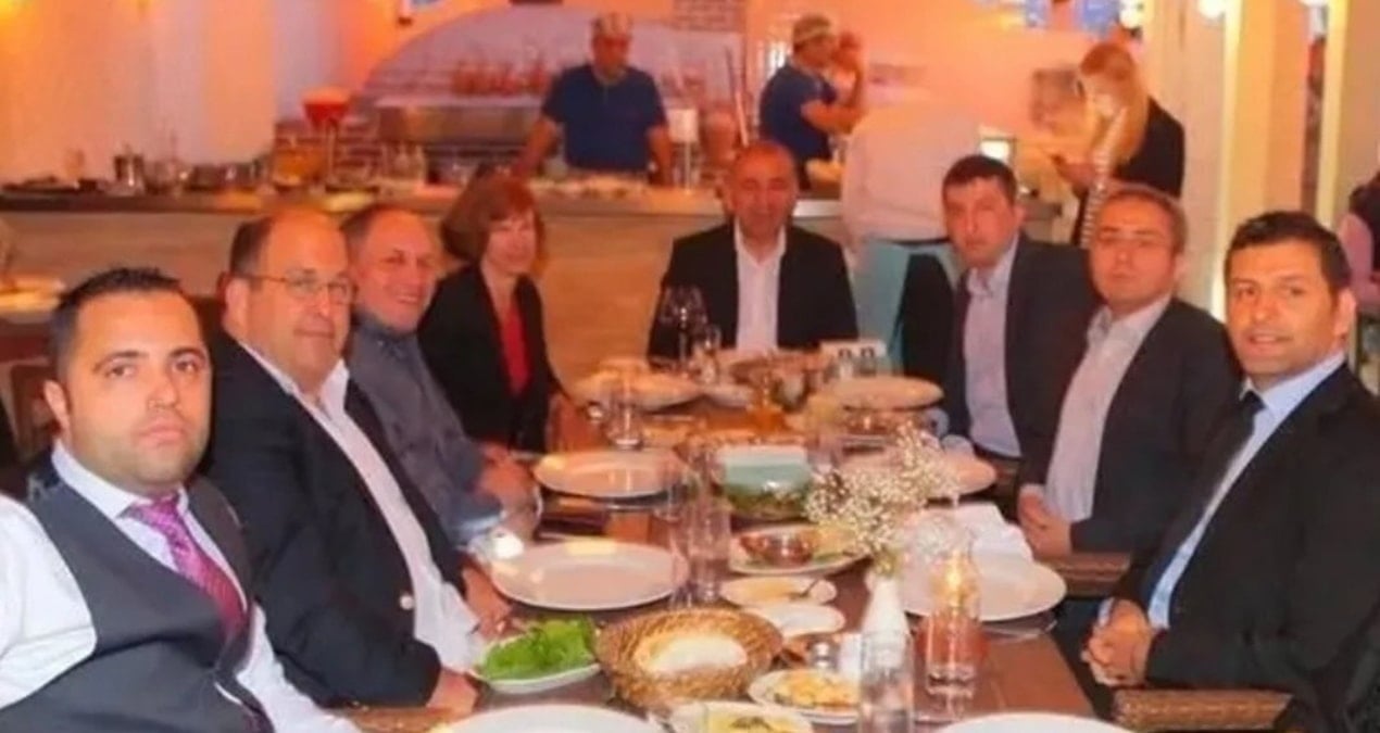 masanin basinda gursel tekin var nasil bir oyun oynaniyor XJFrajnt