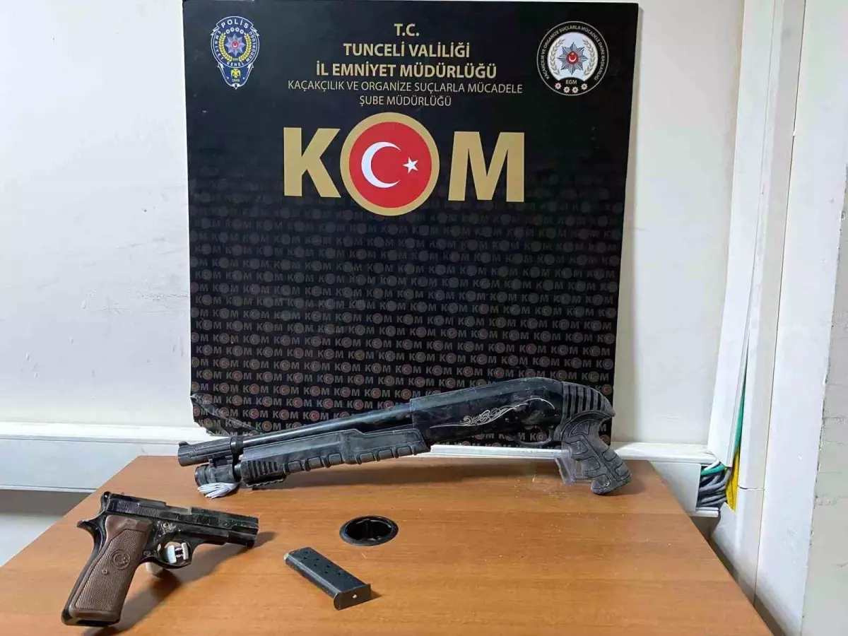 tuncelide santiye alaninda silah ve uyusturucu ele gecirildi 9CTj1Umm