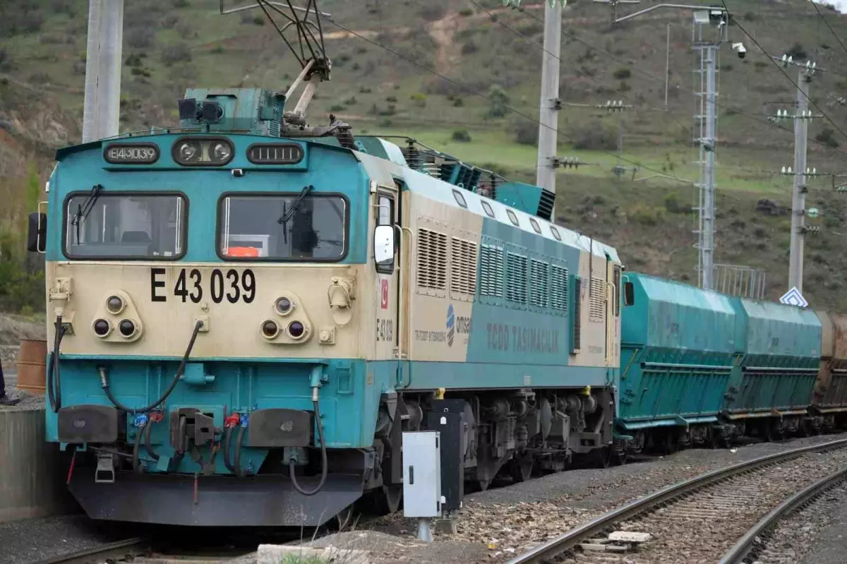 malatya golbasi narli nurdagi demiryolu hatti yeniden hizmete acildi fh28lUbc.jpg