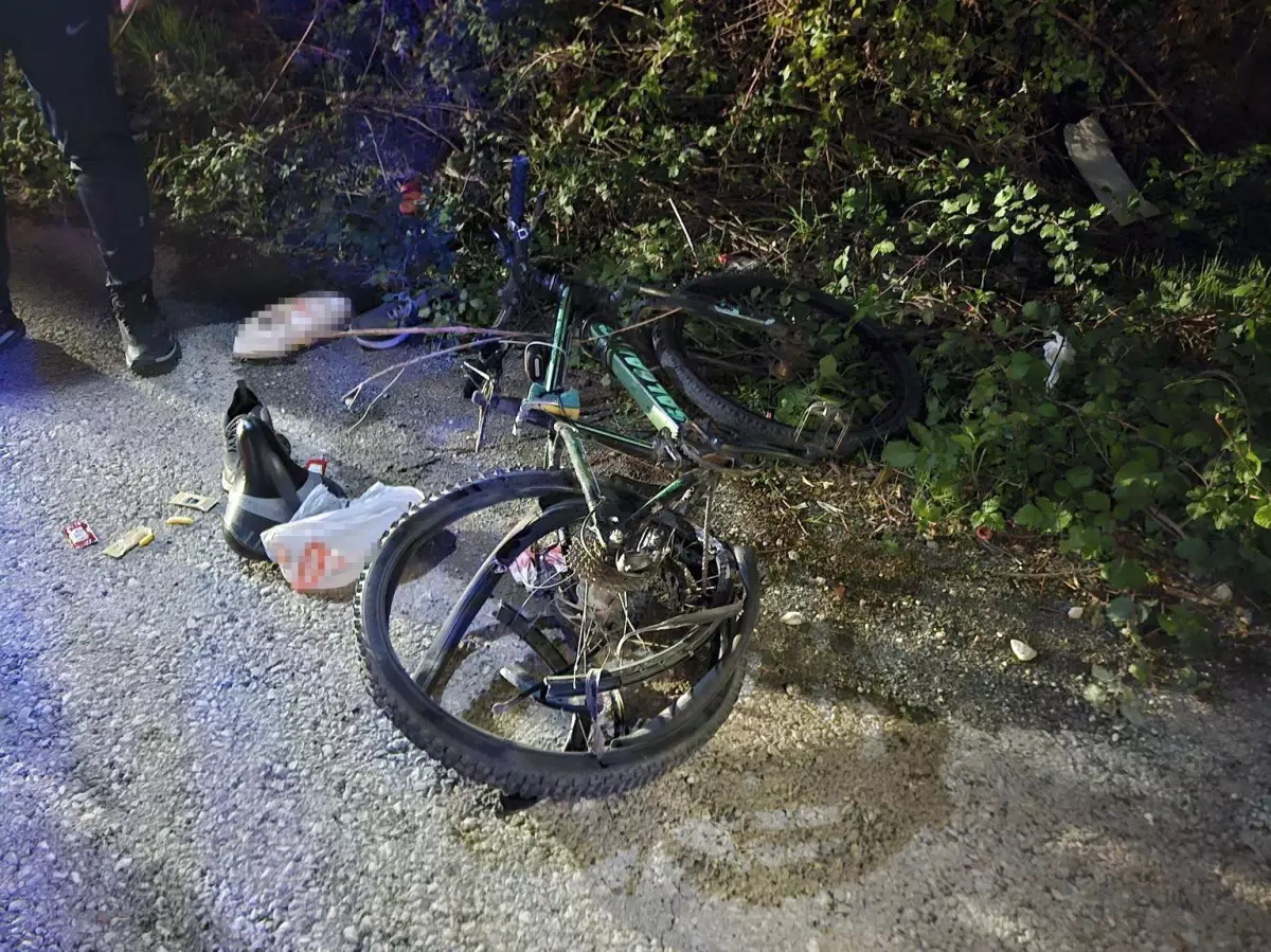 sakaryada trafik kazasinda 14 yasindaki cocuk hayatini kaybetti GgSLmYuW