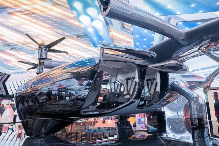 ucan taksi geliyor 31 dakikada 86 km gitti cRnWSq5Y.jpg