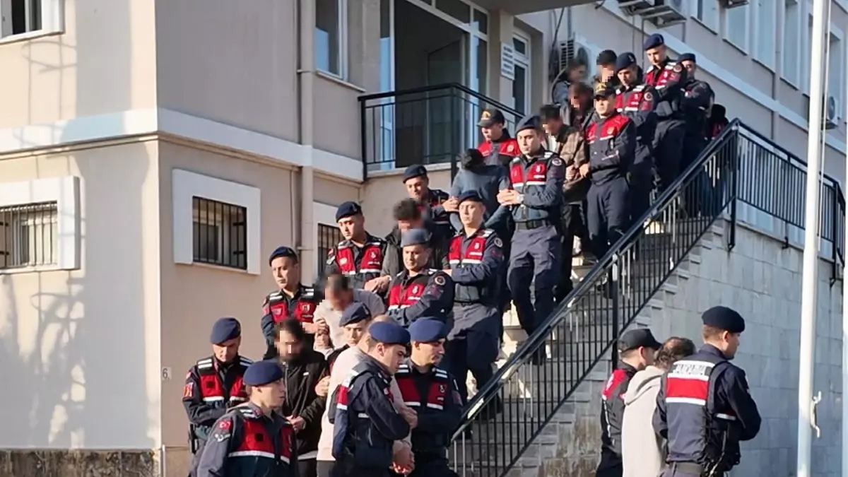 sahte borsa uygulamasina operasyon 12 tutuklama TCwg6H8J.jpg